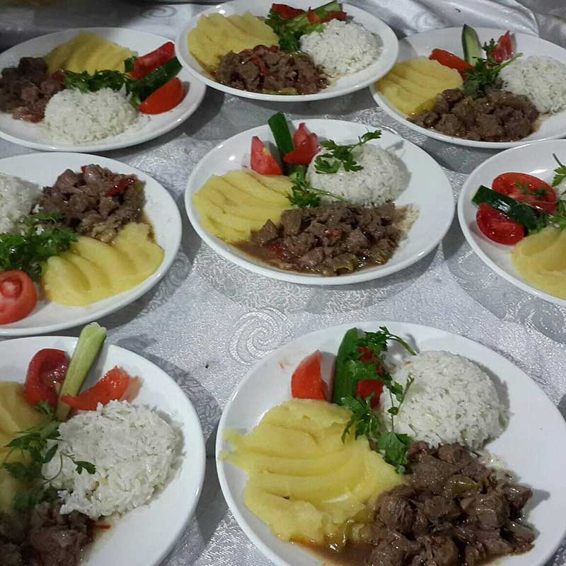 Düğün toplu yemek
